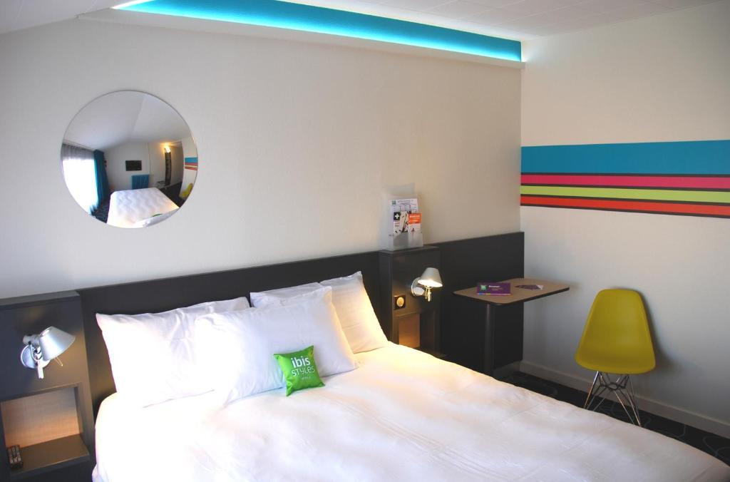 Hotel Ibis Styles Roanne Centre Gare Habitación foto